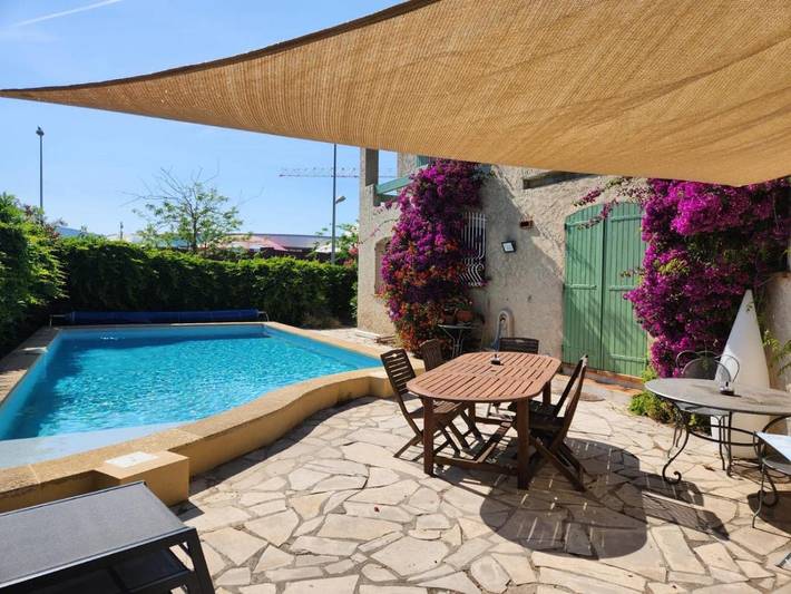 Cottage pour 10 personnes, avec piscine ainsi que jardin et terrasse, animaux acceptés dans Casino Plein Air la Ciotat