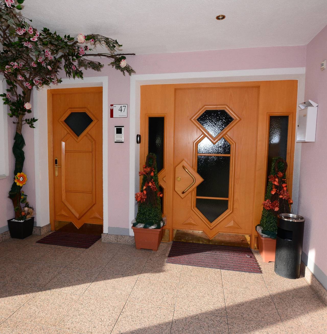 Ganze Ferienwohnung, "Top 5"(2 Pax.)/Wohn-Schlafraum/Du/Wc in Ischgl, Verwall