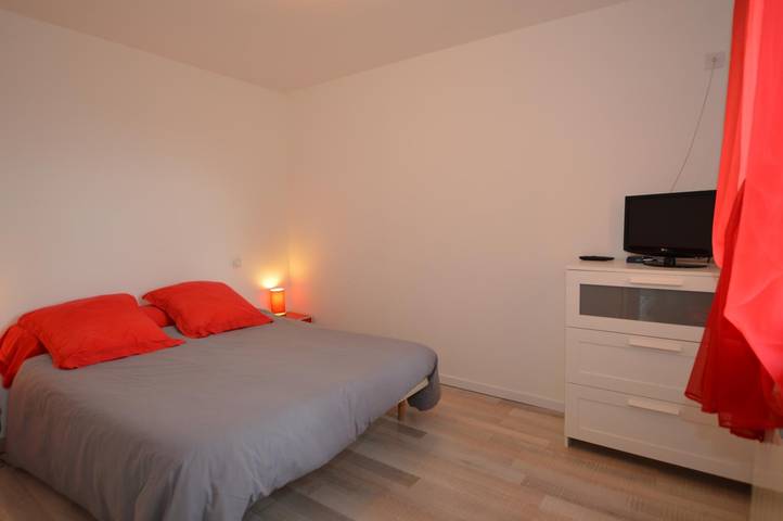 Gîte pour 4 personnes, avec jardin et terrasse ainsi que sauna et jacuzzi à Roz-sur-Couesnon - 2