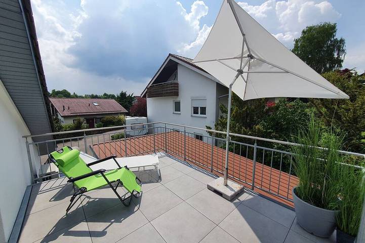 Ganze Wohnung, Idyllische moderne Ferienwohnung mit zwei Balkonen und Klimaanlage in Bermatingen, Region Bodensee-Oberschwaben