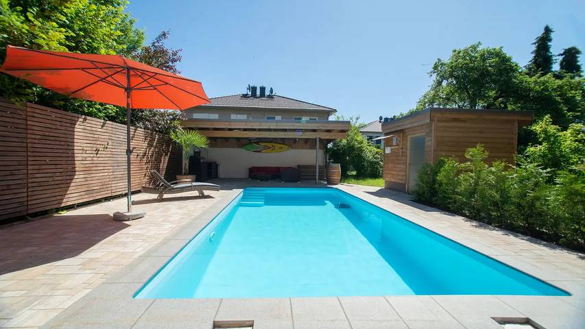 Ferienhaus für 7 Personen, mit Sauna und Garten sowie Terrasse und Pool, mit Haustier in Dresden