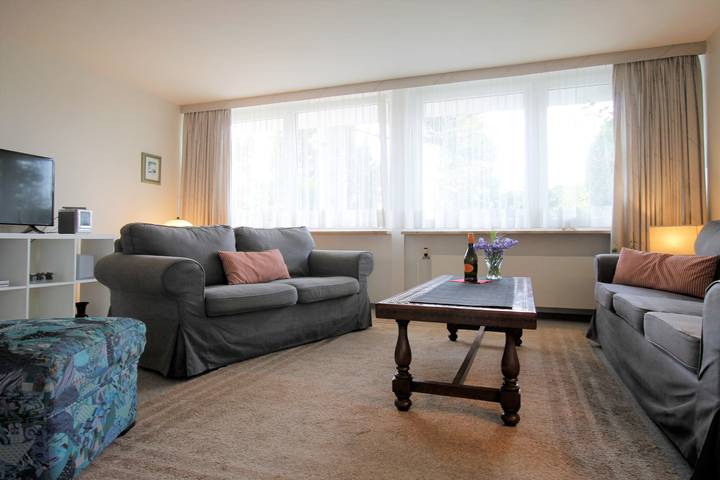 Ferienwohnung für 4 Personen, mit Seeblick und Terrasse sowie Garten - 1