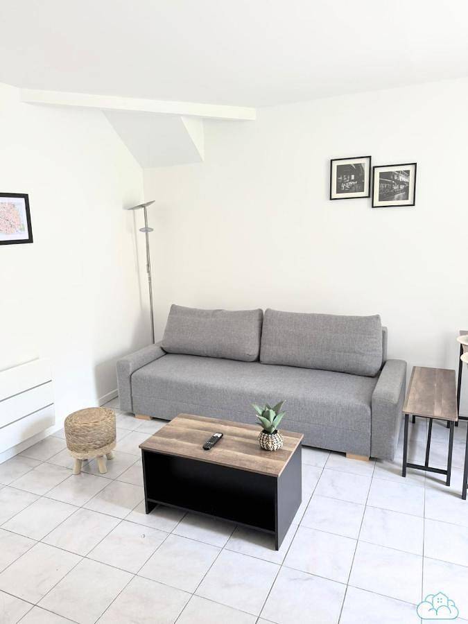 Appartement entier, One-Bedroom Apartment in Lagny-sur-Marne, Seine-et-Marne