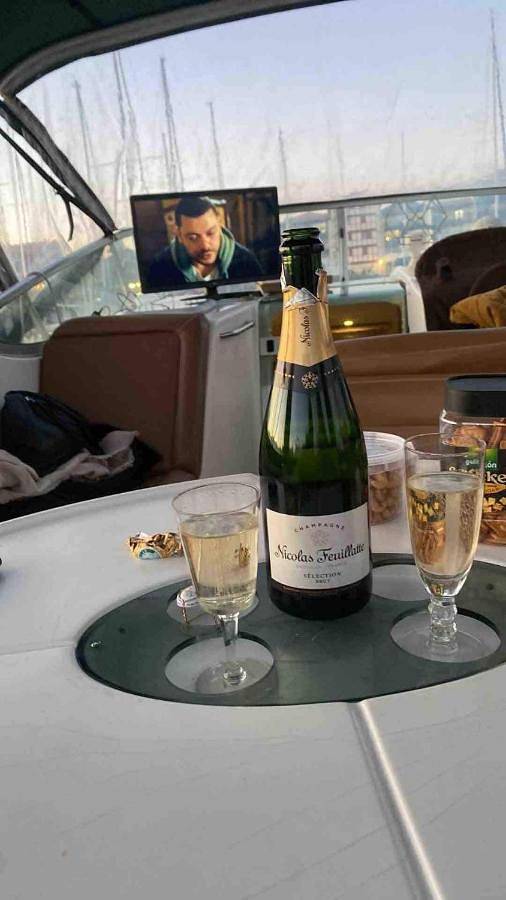 Bateau pour 4 personnes, avec terrasse et vue dans Grande Plage (Hendaye) - 2