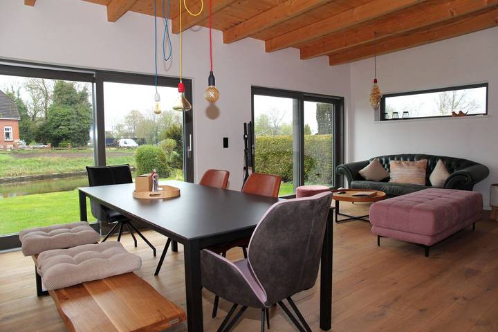Ferienhaus für 7 Personen, mit Terrasse und Garten sowie Ausblick in Emden - 2
