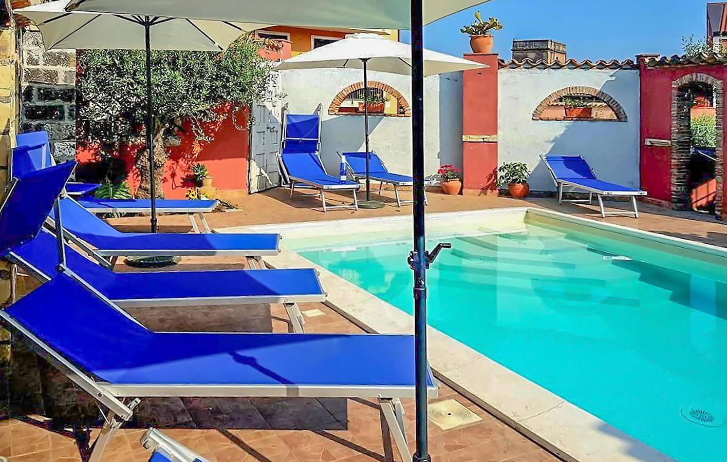 Entire holiday apartment, Sea View Apartment with Pool, Terrace & Parking in Santa Venerina in Santa Venerina, Mount Etna