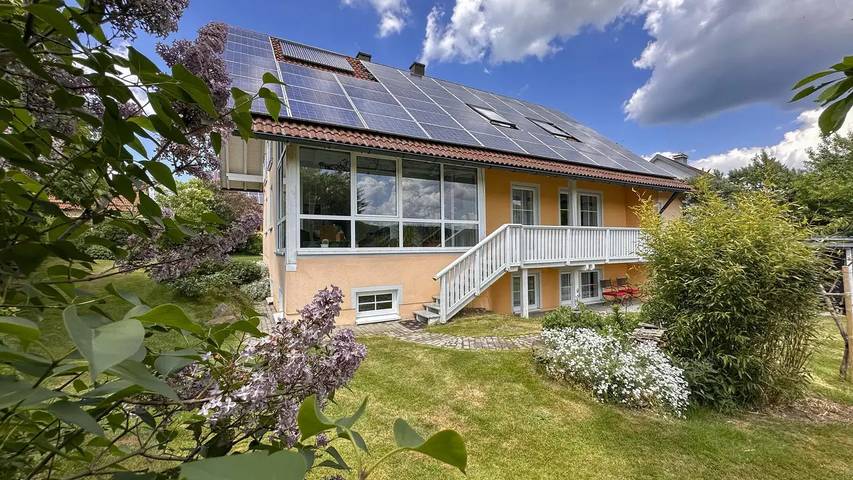 Ferienhaus für 8 Personen, mit Garten