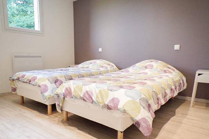 Location de vacances pour 6 personnes, avec jardin à Teyssieu - 2