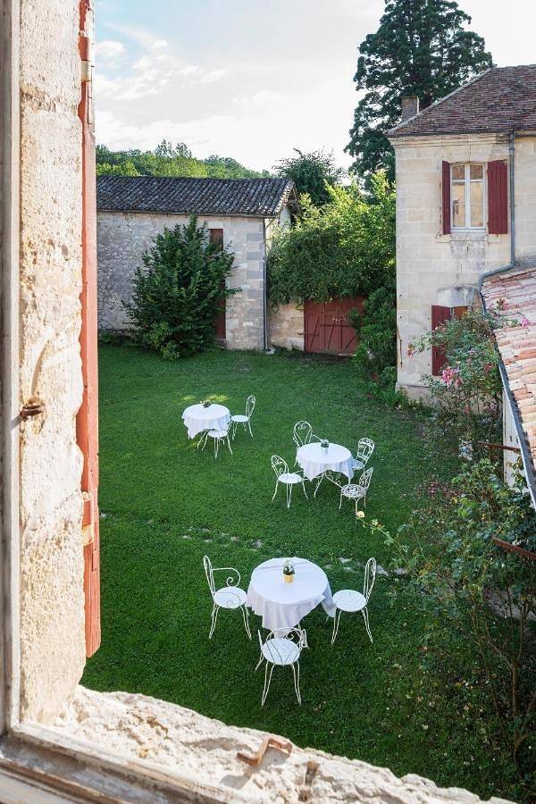 Location de vacances pour 2 personnes, avec vue et jardin à Pessac-sur-Dordogne - 3
