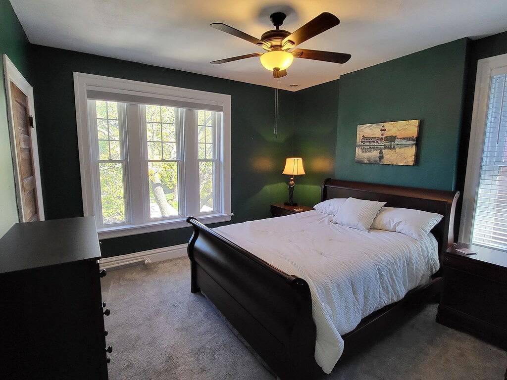 Spacious 3 bedroom and 2.5 bathroom home located in historic Shaw Neighborhood. in St. Louis, Missouri