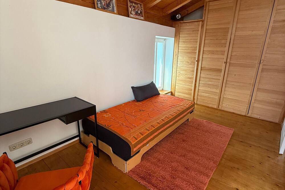 Ganze Wohnung, Ferienhaus für max. 5 Personen, 150 qm mit Garten und Terrasse in Traunstein, Chiemsee