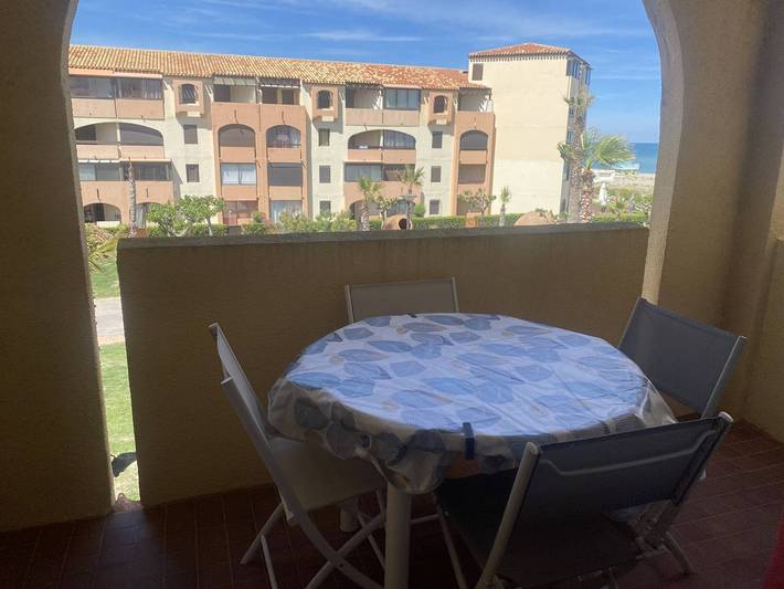 Gîte pour 3 personnes, avec terrasse dans Plage Lydia - 2