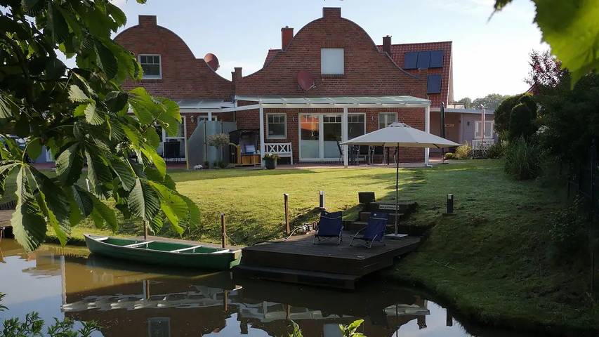 Ferienhaus für 7 Personen, mit Garten und Sauna sowie Terrasse in Greetsiel
