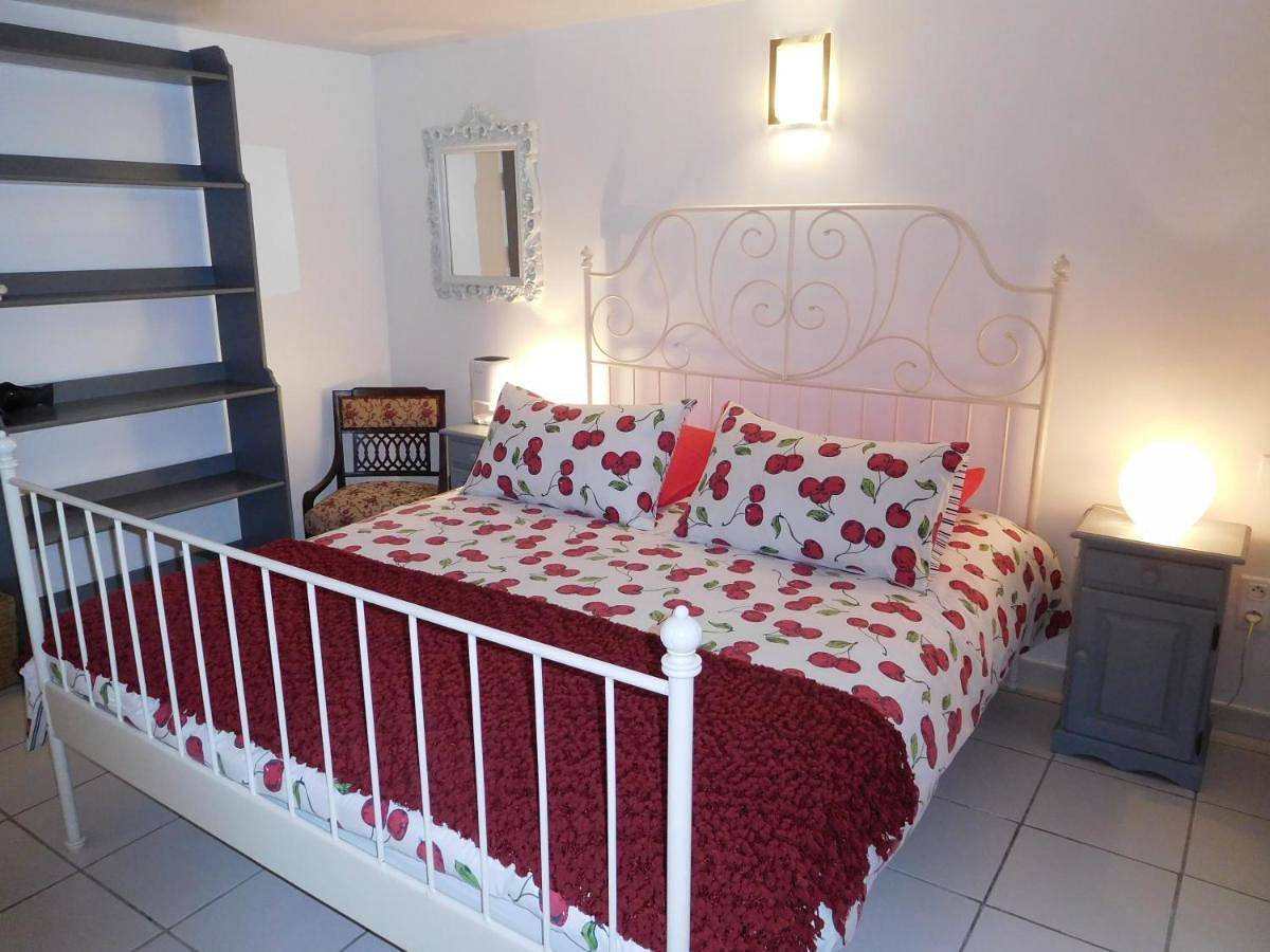 Three-Bedroom House in Saint-Blancard, Gers