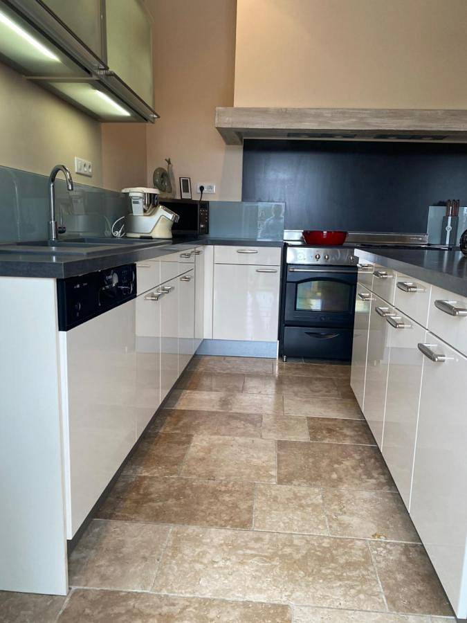 Location de vacances pour 8 personnes, avec Terrasse ainsi que Jardin et Piscine à Sigoulès - 3