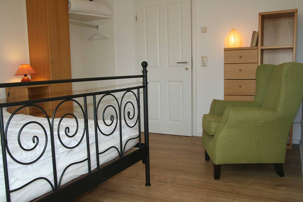 Ganze Wohnung, 3) Ferienwohnung 4-Raum, Obergeschoss, 110m² - Landhaus Alte Schule nahe in Alt Bukow, Neubukow-Salzhaff