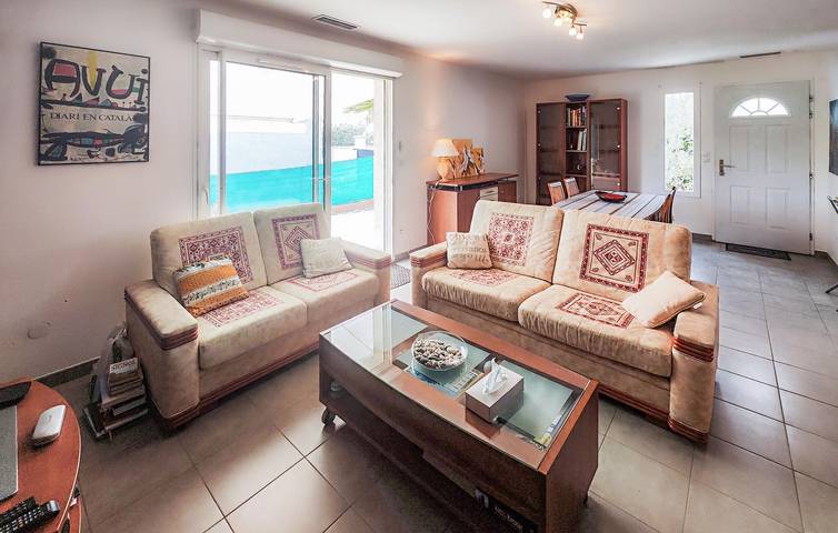 Appartement confortable de 75m² avec TV et jardin, à 300m de L'Orb in Cessenon-sur-Orb, Côte méditerranéenne (France)