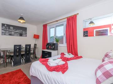 Glamping for 2 People in Leeds, West Yorkshire, Photo 4