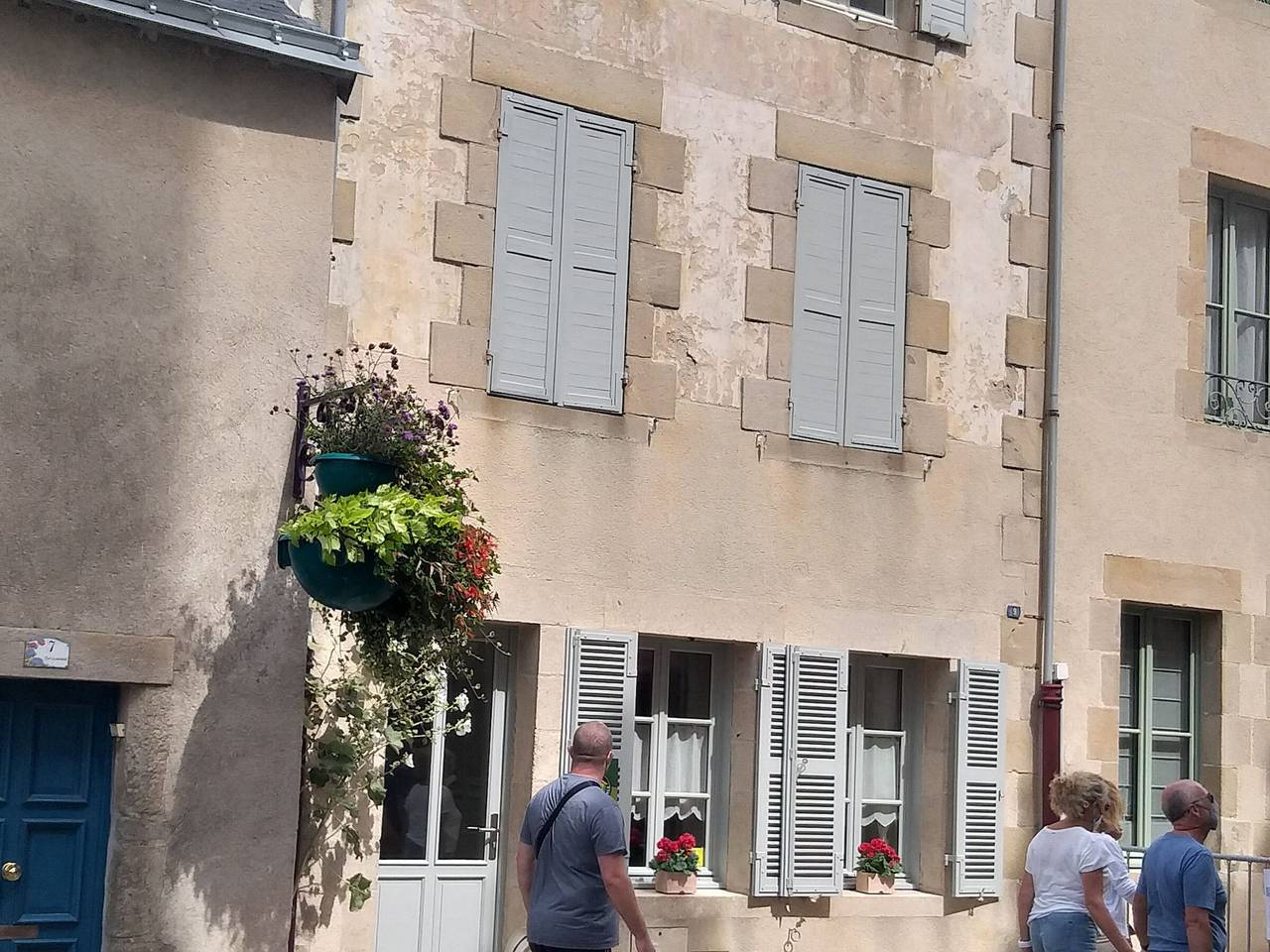 Appartement entier, Charmant gîte au rez-de-chaussée avec cour fleurie, centre historique du Croisic, plage à 900m in Le Croisic, Côte d'Amour