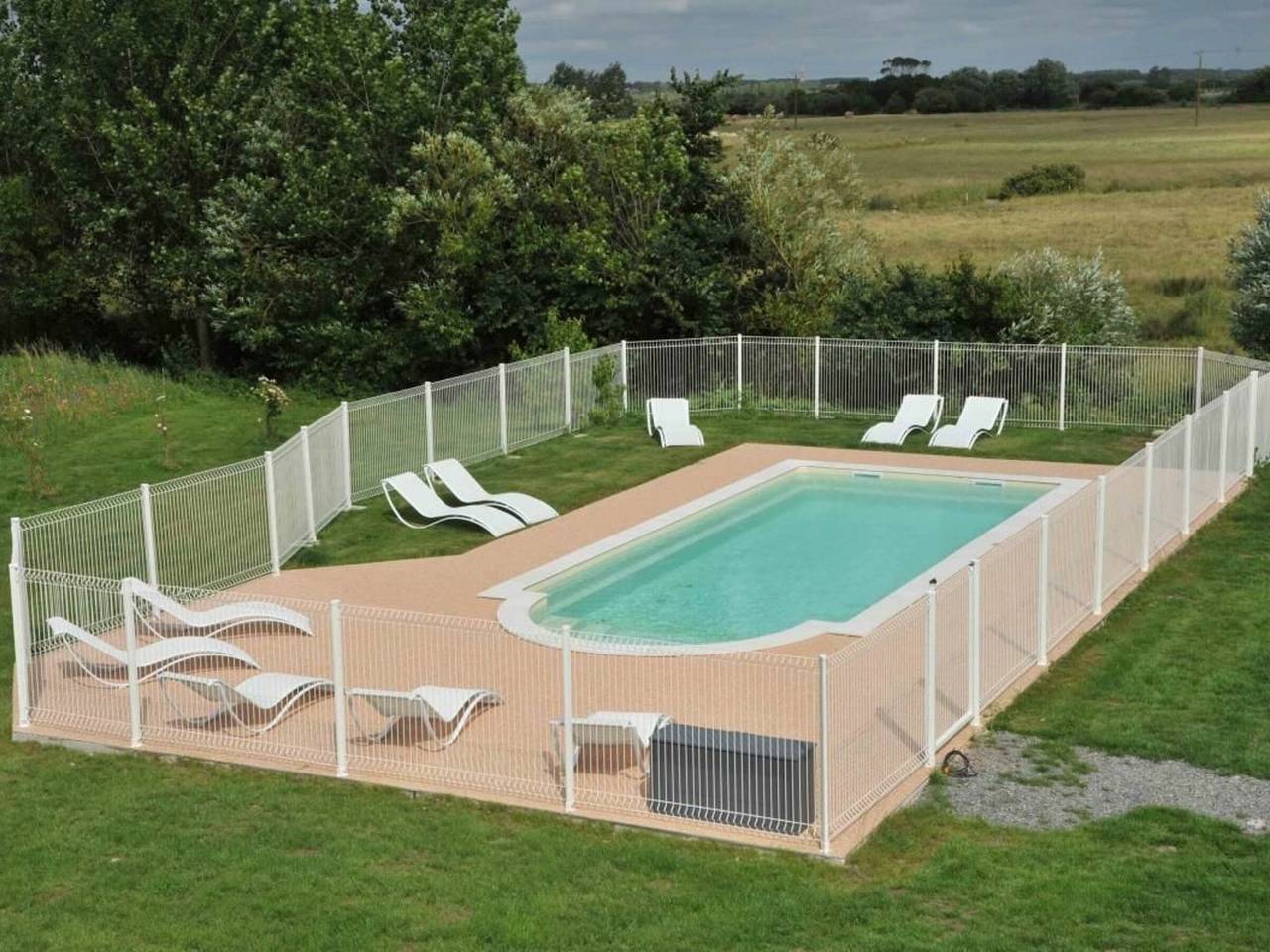 Gîte charmant avec spa et piscine au cœur du Marais Breton in Soullans, Vendée