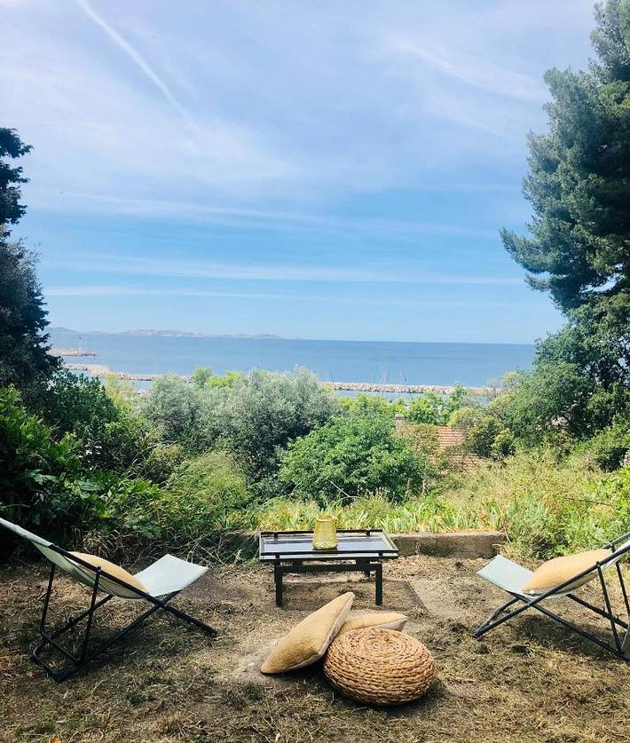 Appartement de vacances pour 3 personnes, avec Terrasse et Jardin ainsi que Piscine et Vue