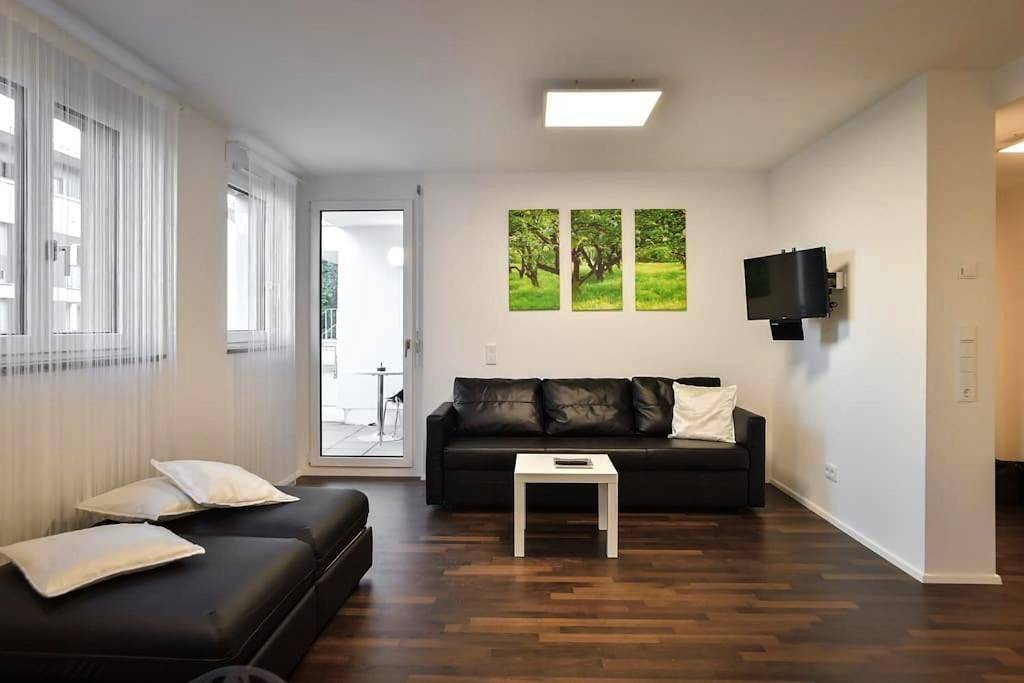 Cały apartament, Deluxe Ferienwohnung Apartment Stuttgart Centre/Milaneo in Stuttgart, Region Stuttgart
