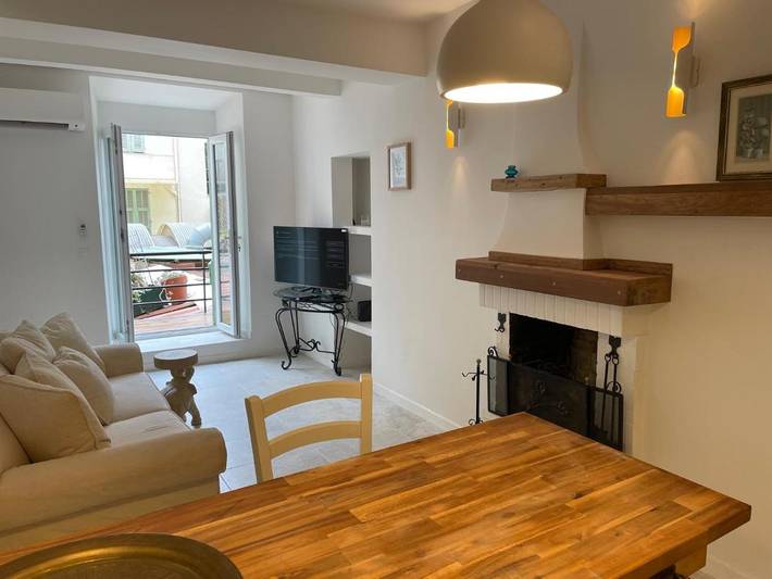 Gîte pour 4 personnes, avec terrasse, animaux acceptés dans Opera De Nice