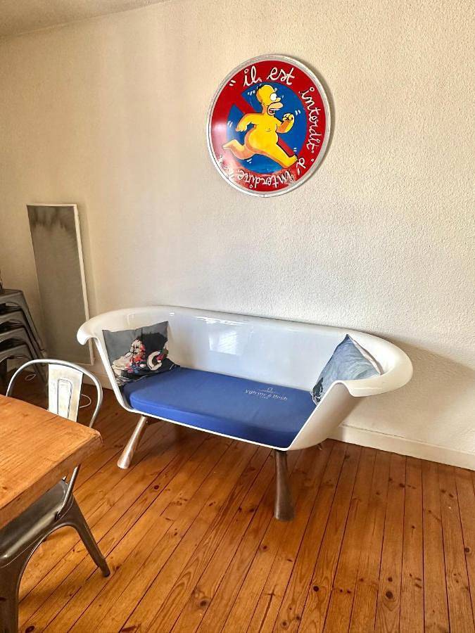 Appartement entier, Superbe Loft centre-ville - Sauna - parking privé -Clim- 1 à 10personnes in Brive-la-Gaillarde, Région de Brive-la-Gaillarde
