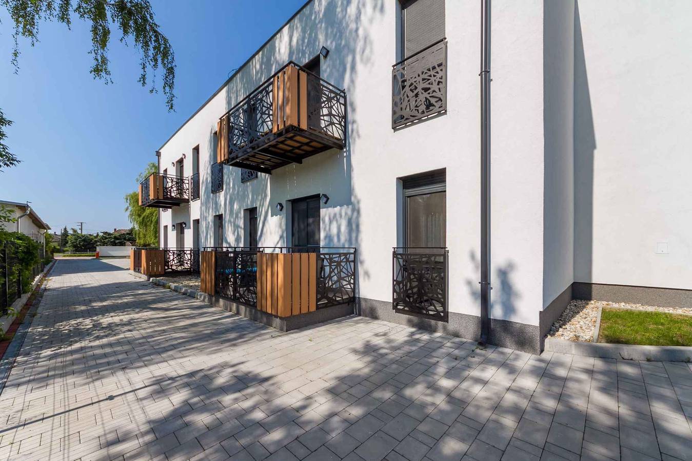 Ganze Ferienwohnung, Ferienwohnung Neue, modern eingerichtete Wohnung mit Klimaanlage, Waschmaschine, Geschirrspüler, Wlan  in Balatonmariafürdö, Plattensee Südufer
