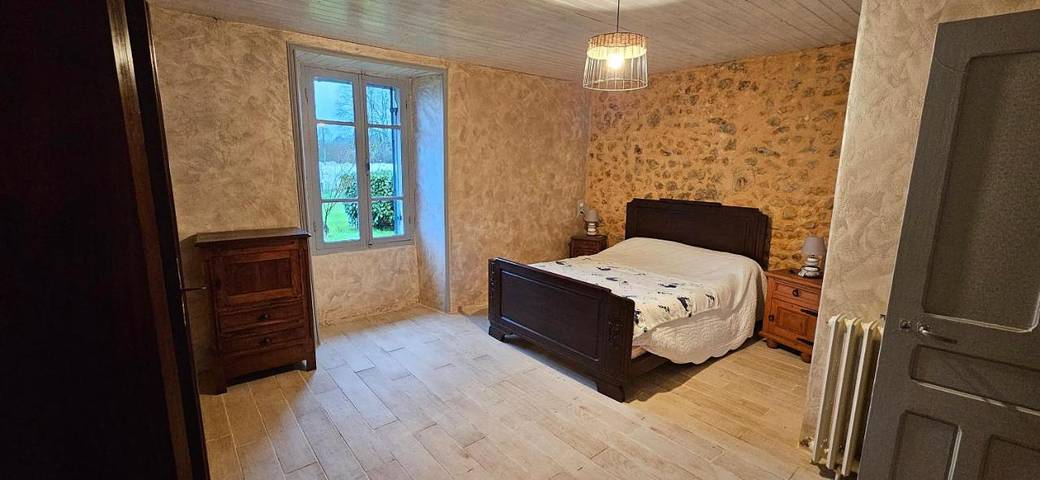 Location de vacances pour 6 personnes, avec Terrasse et Jardin à Lacropte - 3