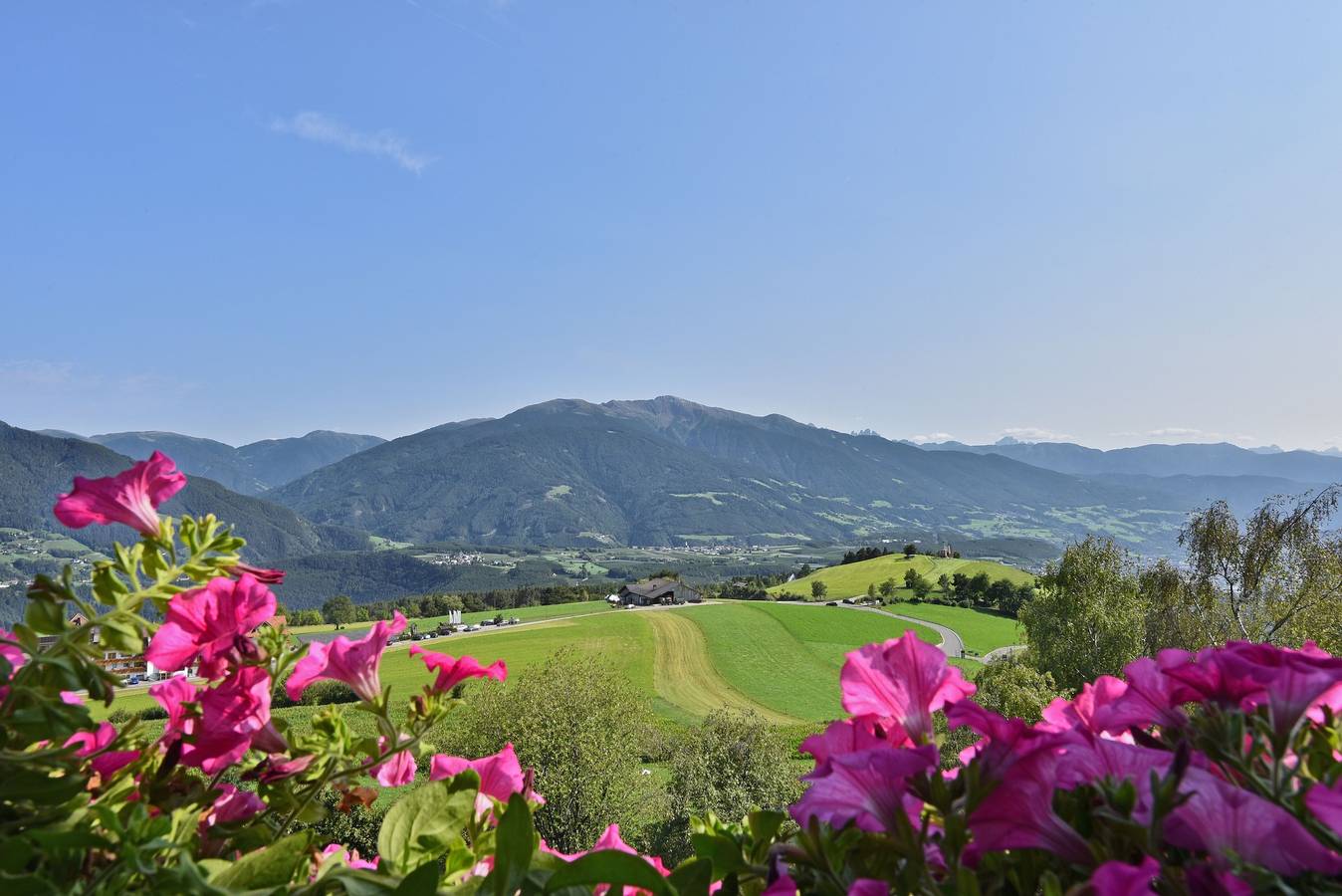 Ganze Wohnung, Ferienwohnung "Dolomitenblick" mit Bergblick, Wlan, Terrasse & Garten in Spinges, Mühlbach