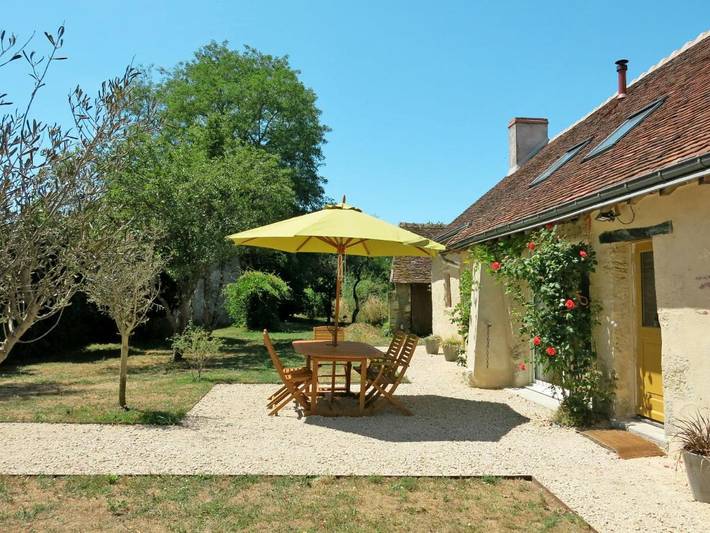Location de vacances pour 6 personnes, avec jardin et terrasse à Monteaux