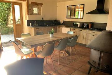 Location de vacances pour 9 personnes, animaux acceptés à Dunière-sur-Eyrieux