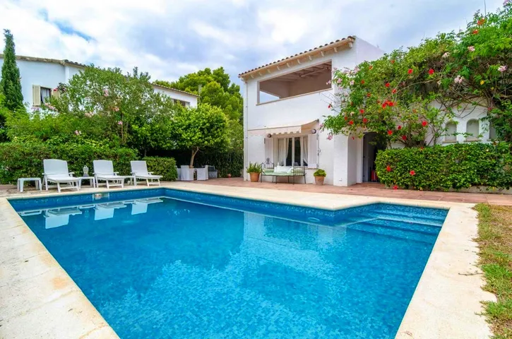 Ferienhaus für 6 Personen, mit Whirlpool und Garten sowie Pool - 1