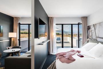 Hôtel pour 2 personnes, avec jardin et piscine ainsi que sauna et vue, animaux acceptés à Biguglia