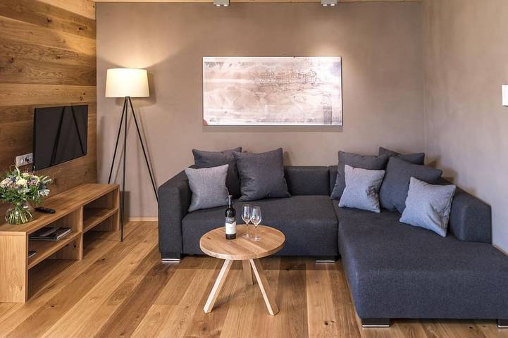 Ganze Wohnung, Gartenwohnung Deluxe - Atelier Ronacher in Treffen am Ossiacher See, Gerlitzen