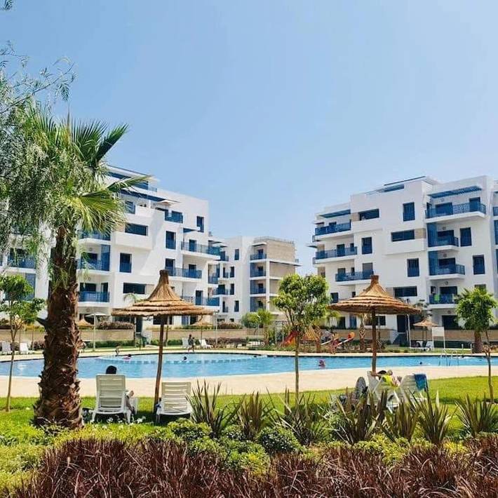 Appartement de vacances pour 8 personnes, avec jardin et bassin pour enfant ainsi que piscine et vue