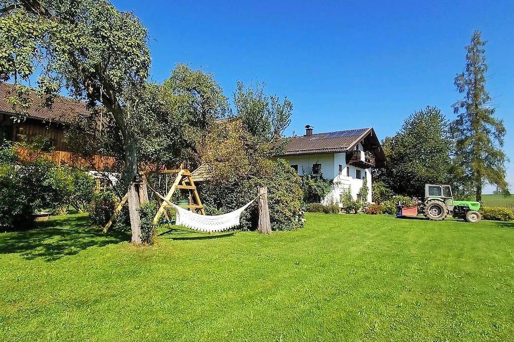 Ganze Wohnung, Ferienwohnung 65qm für max. 4 Personen in Breitbrunn am Chiemsee, Chiemsee