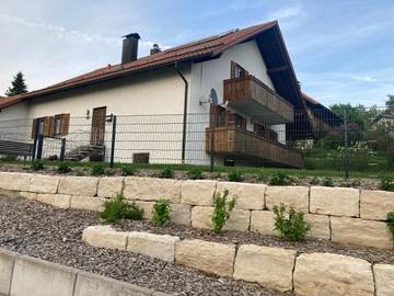Ferienwohnung für 6 Personen, mit Balkon und Ausblick sowie Garten in Furth im Wald