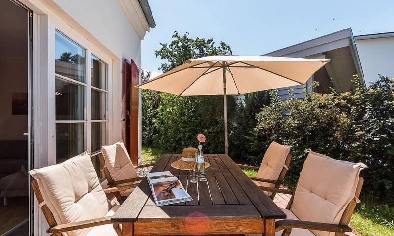 Ferienhaus für 4 Personen, mit Terrasse und Garten sowie Ausblick in Wieck am Darß