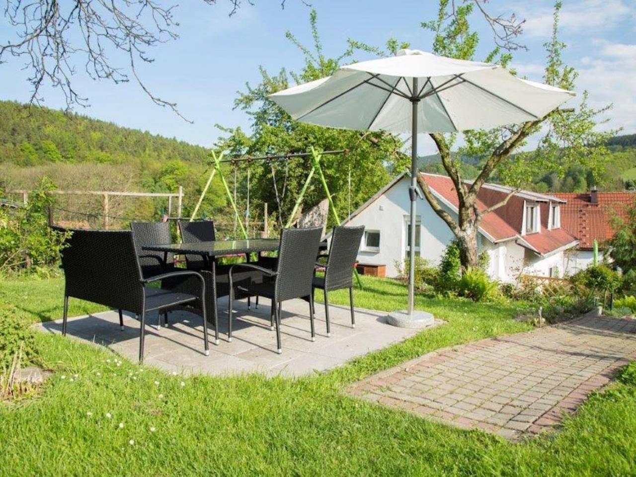 Ferienhaus mit Garten im Thüringer Wald in Emsetal, Waltershausen
