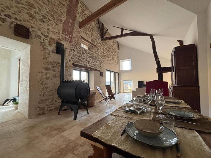 Location de vacances pour 7 personnes, avec vue et jardin dans Venteuil - 3