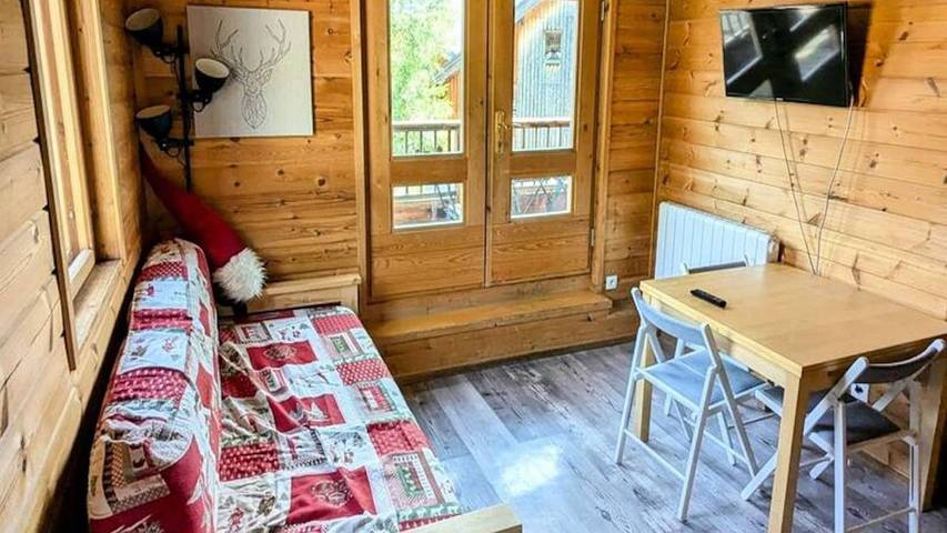 Chalet pour 7 personnes, avec piscine à Saint-Jean-d'Arves - 2