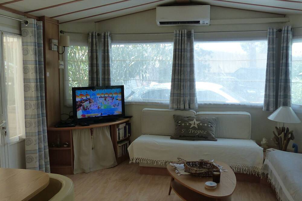 Mobil-Home 40 M² Climatise Plage De Pampelonne in Pampelonne, Ramatuelle