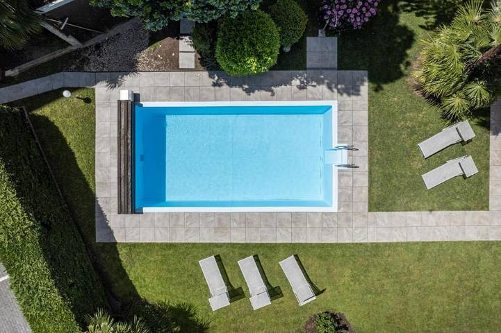 Appart’hôtel pour 2 personnes, avec Jacuzzi et Jardin ainsi que Piscine et Sauna à Merano