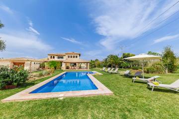 Villa in Pollença, Serra de Tramuntana für 8 