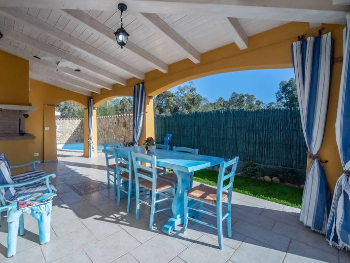 Schöne moderne Villa mit privatem Pool. in Olia Speciosa, Castiadas