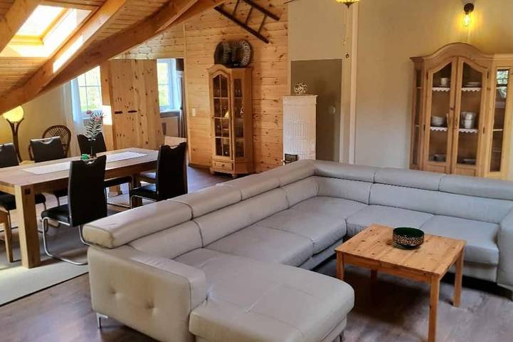 Ferienwohnung für 9 Personen, mit Balkon