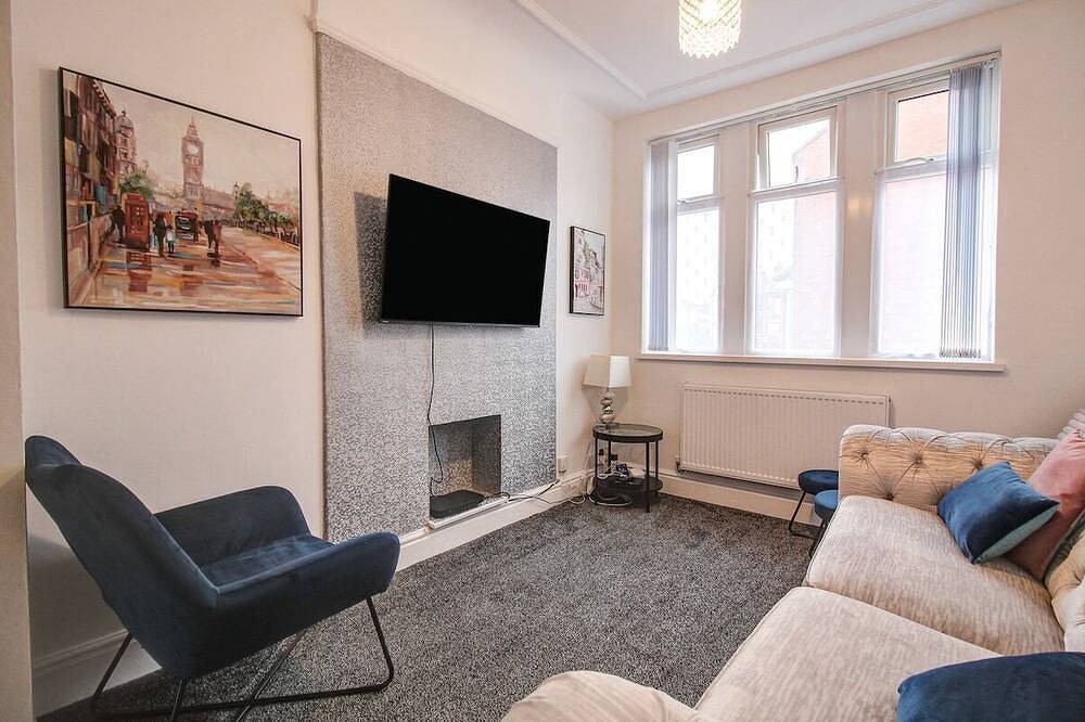 Beach Meets City - Two Bed Stay Near to Liverpool in Merseyside