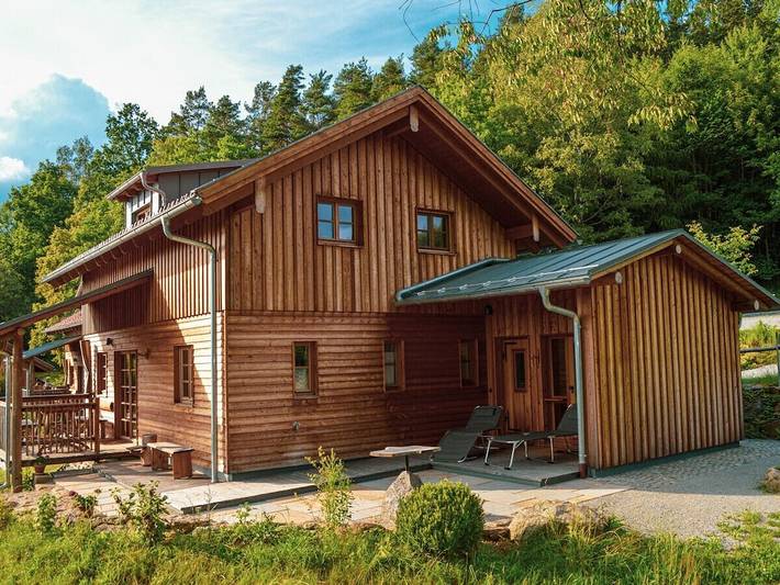 Ferienhaus für 5 Personen, mit Terrasse und Sauna in Geiersthal